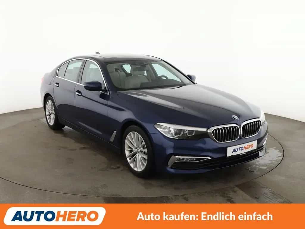 BMW 530 d Luxury Line Aut.*NAV*LED*HUD*TEMPO*CAM* 04/2017-photo-7