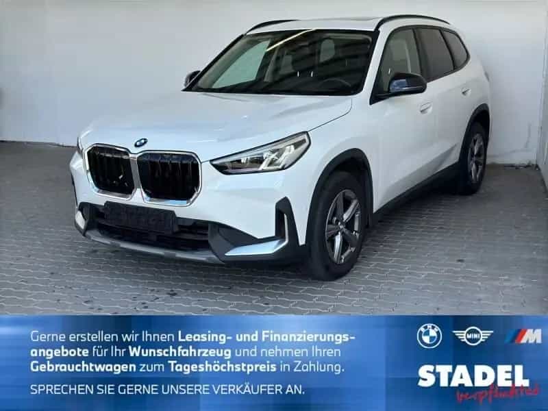 BMW X1 sDrive 18i Navi.LED.Pano.RüKam.Sitzheizung 07/2023-photo-1