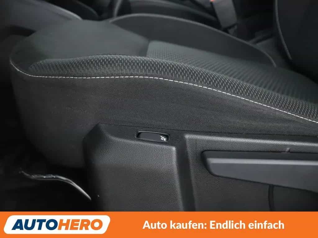 Dacia Duster 1.2 TCe Comfort 4x4*NAVI*TEMPO*CAM*PDC* 08/2018-photo-30