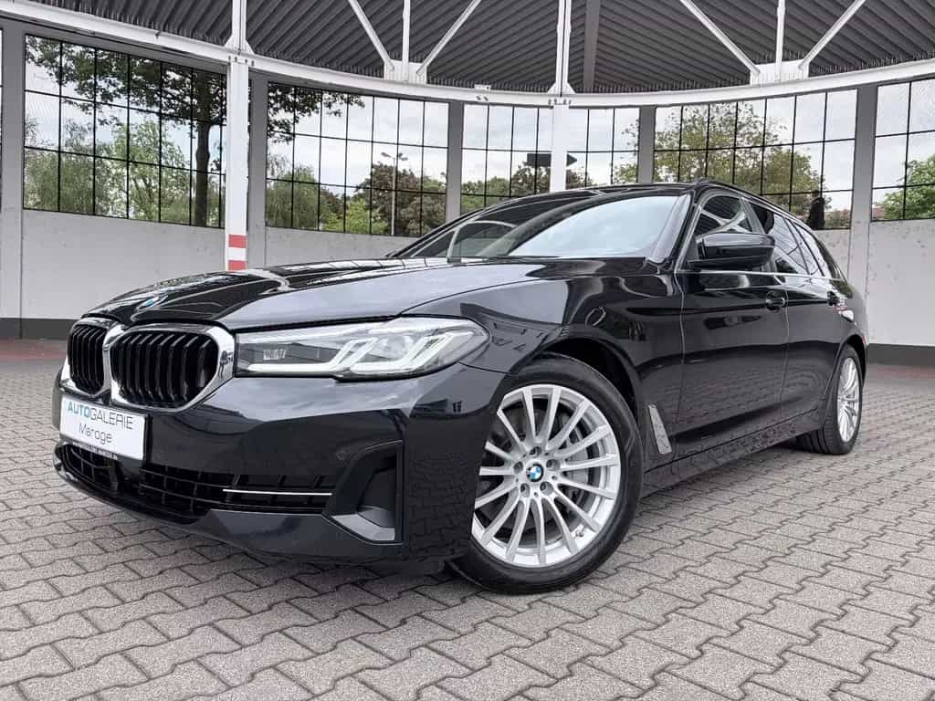 BMW 530 d Aut. PANO/AHK/HUD/STOP&GO/KOMFORTSITZE 02/2021-photo-0