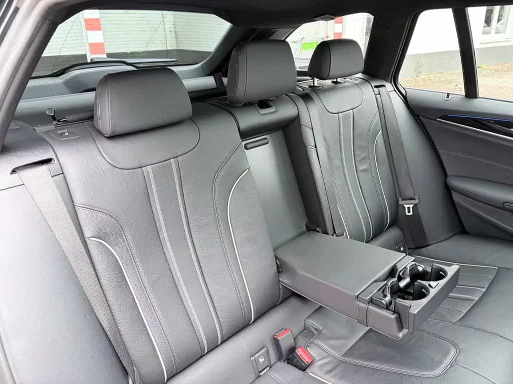 BMW 530 d Aut. PANO/AHK/HUD/STOP&GO/KOMFORTSITZE 02/2021-photo-12