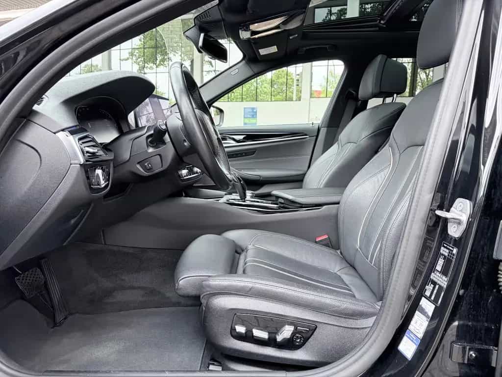 BMW 530 d Aut. PANO/AHK/HUD/STOP&GO/KOMFORTSITZE 02/2021-photo-19
