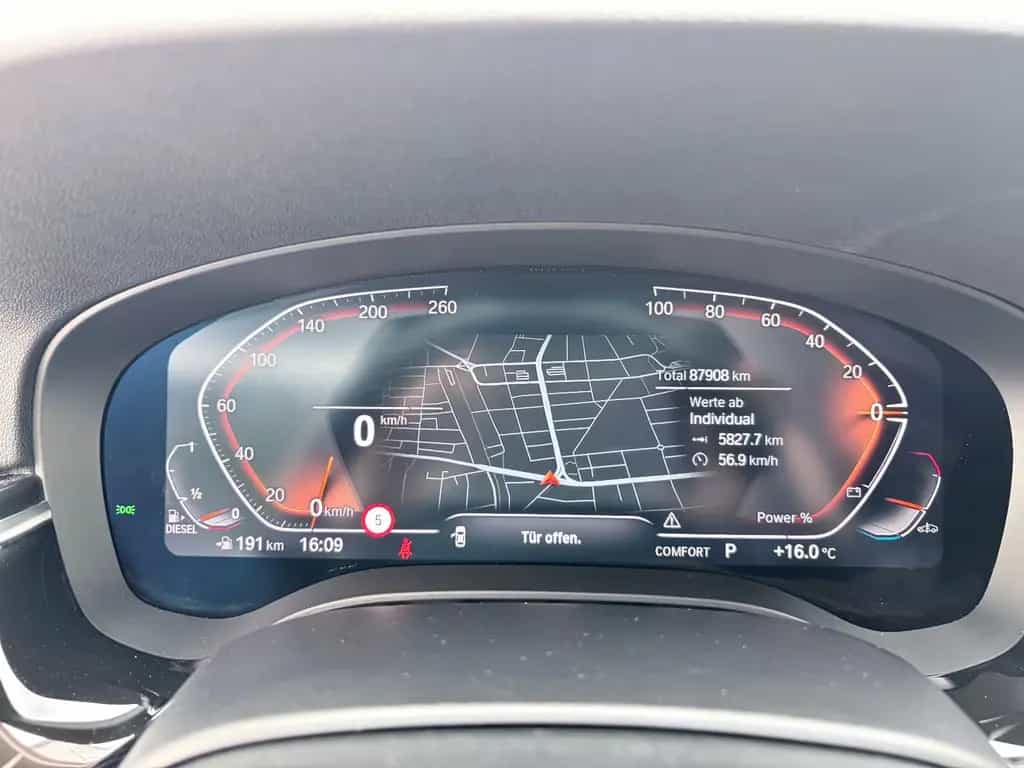 BMW 530 d Aut. PANO/AHK/HUD/STOP&GO/KOMFORTSITZE 02/2021-photo-25