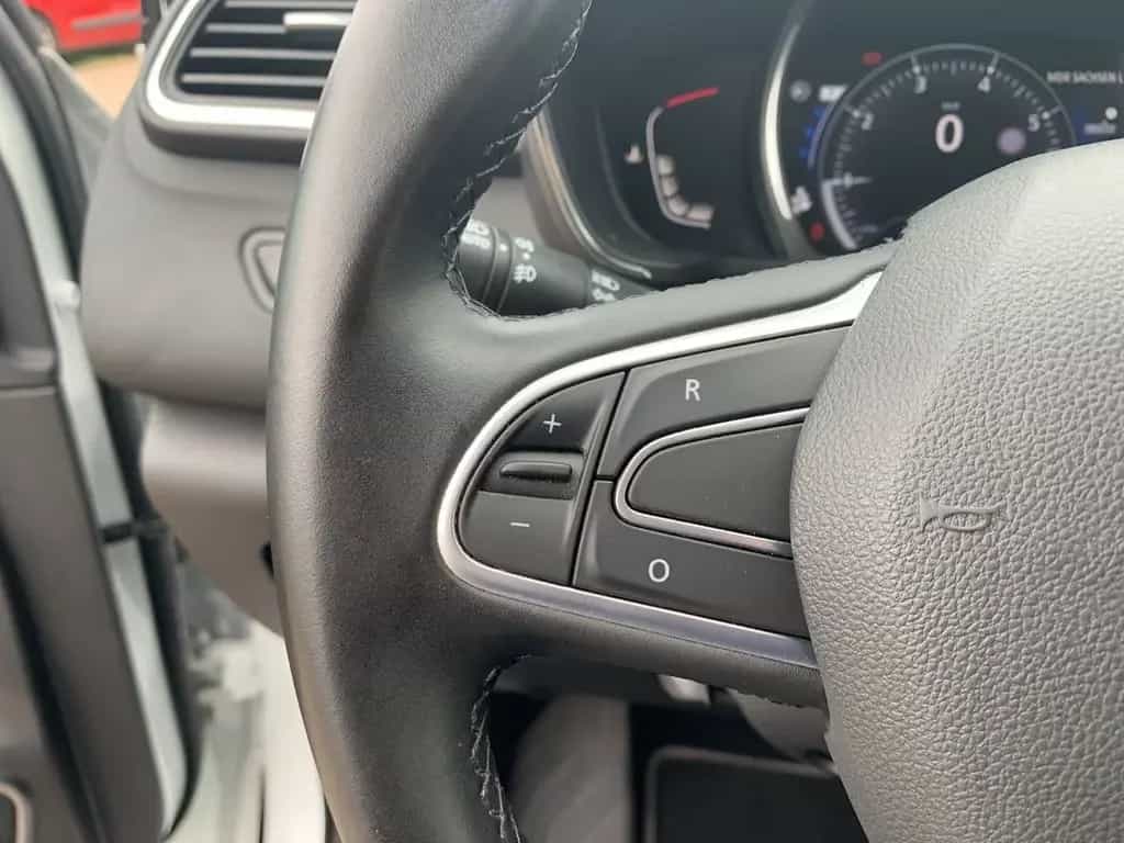Renault Kadjar BOSE Edition ENERGY TCe 130 EDC NAVI,SHZ 12/2017-photo-21