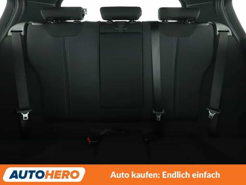 BMW 118 i Edition Sport Line Shadow Aut*NAVI*LED*PDC* 08/2018-photo-15