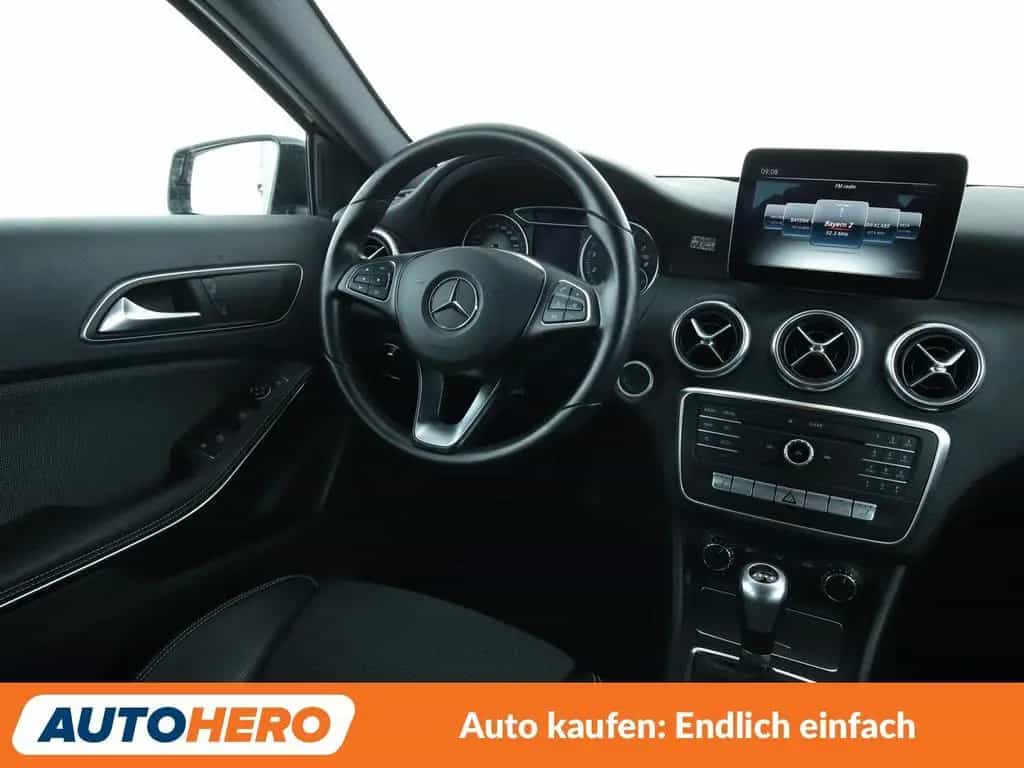 Mercedes-Benz A 180 A-Klasse A 180 BlueEfficiency Style*NAVI*PDC*SHZ 06/2016-photo-12
