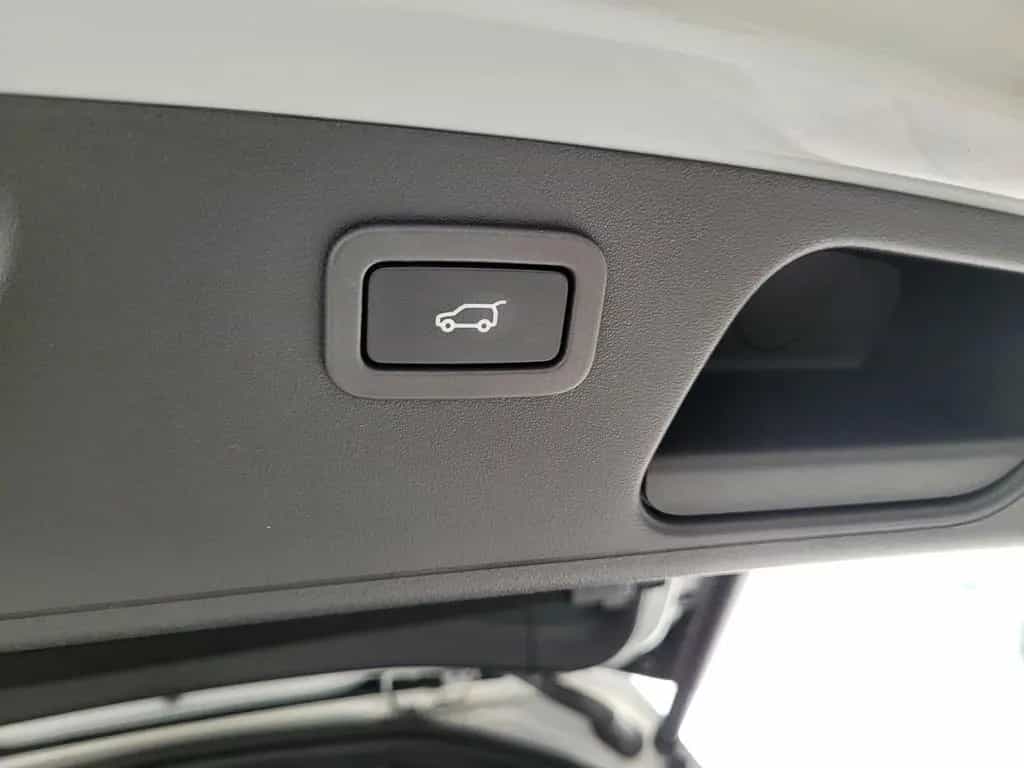 Jaguar E-Pace D180 AWD R-Dynamic/Pano/ACC/Leder/1Hand 03/2018-photo-29