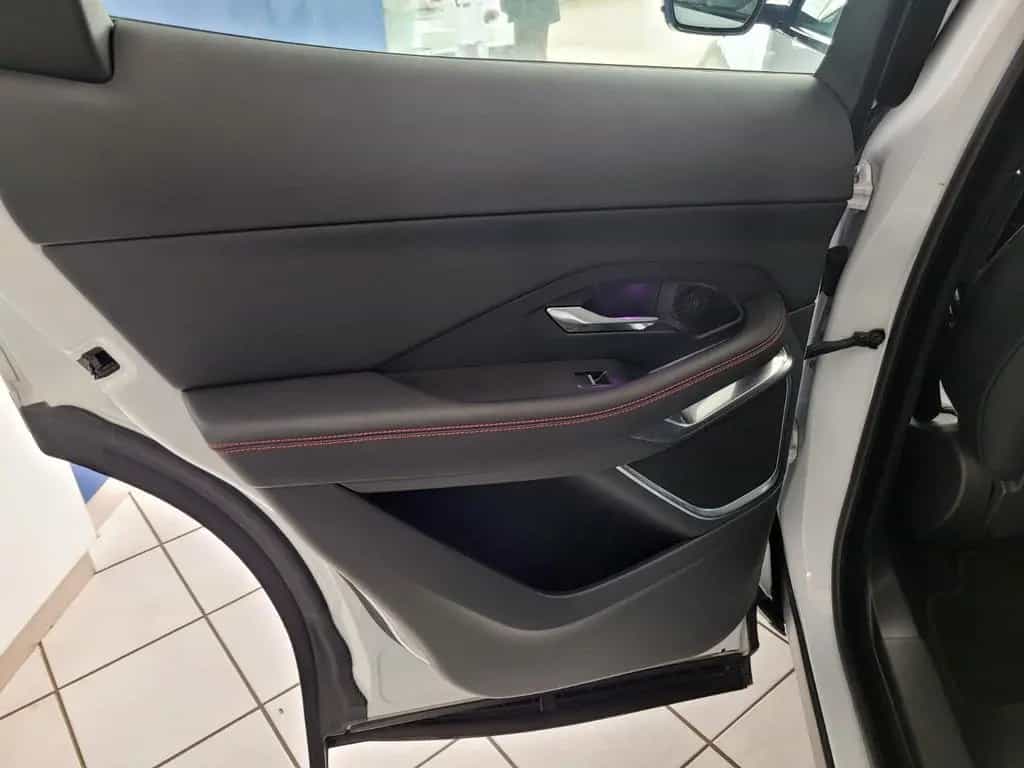Jaguar E-Pace D180 AWD R-Dynamic/Pano/ACC/Leder/1Hand 03/2018-photo-33