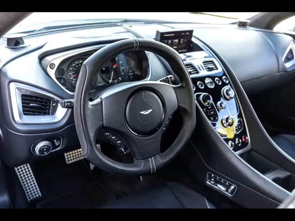 Aston Martin Vanquish II COUPE 6.0 V12°SKYFALL SILVER°CARBON 12/2013-photo-9