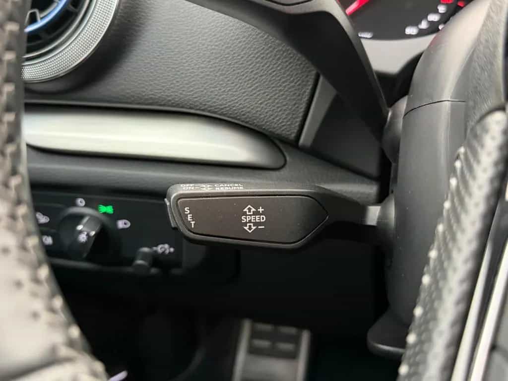 Audi A3 1.5 TFSI Lim.*S LINE*XENON-B&O-TEMPO-SHZ-MMI 02/2018-photo-33