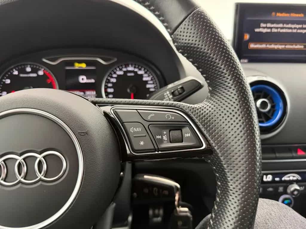 Audi A3 1.5 TFSI Lim.*S LINE*XENON-B&O-TEMPO-SHZ-MMI 02/2018-photo-36
