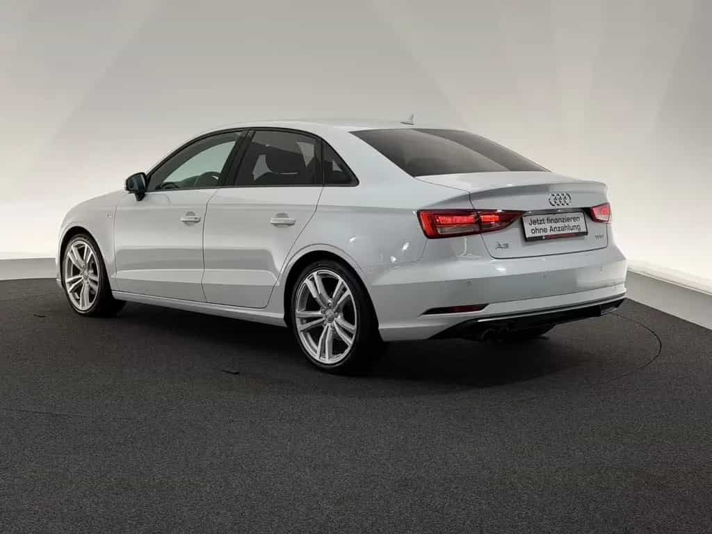 Audi A3 1.5 TFSI Lim.*S LINE*XENON-B&O-TEMPO-SHZ-MMI 02/2018-photo-4