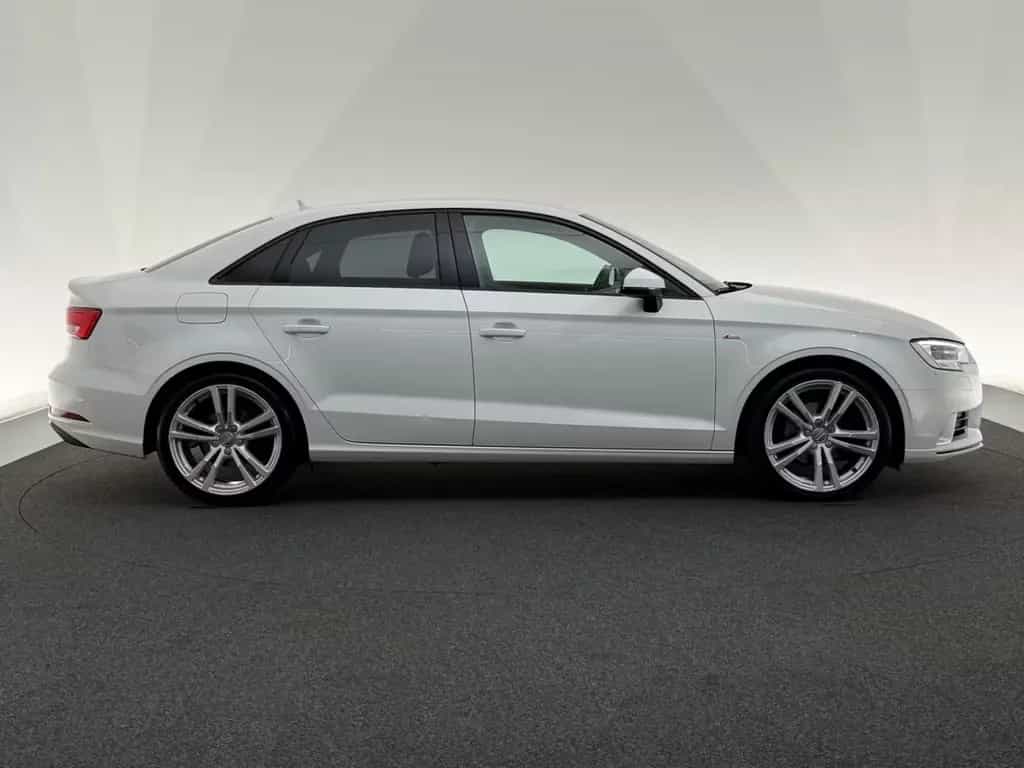 Audi A3 1.5 TFSI Lim.*S LINE*XENON-B&O-TEMPO-SHZ-MMI 02/2018-photo-7