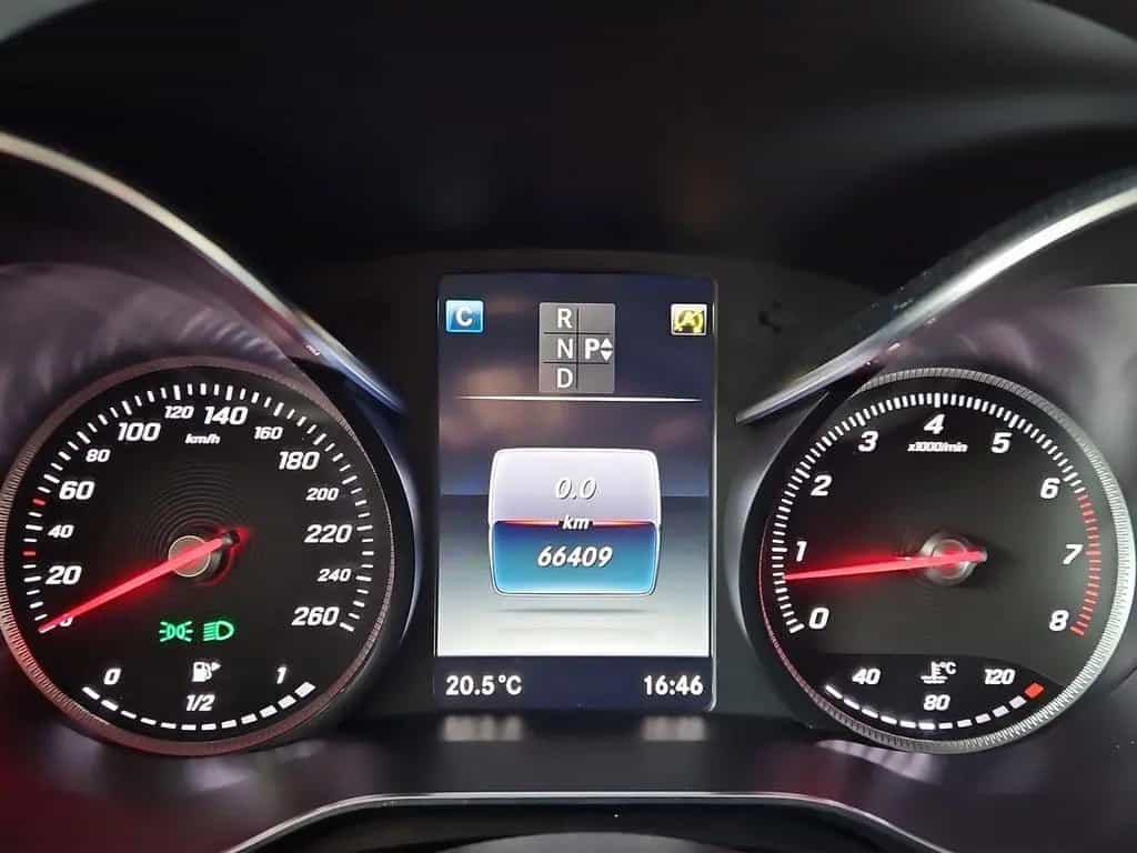 Mercedes-Benz C 180 Avantgarde NAV TEMP PARKLENK AHK LED SITZH 07/2017-photo-13