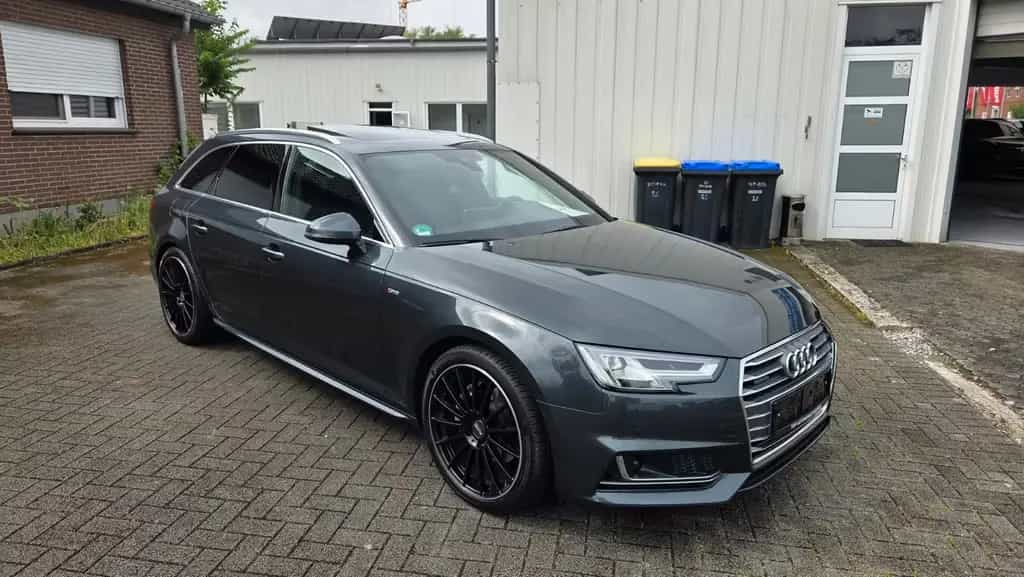 Audi A4 -2.0TDI-S-LINE-4X4-AHK+PANOR+LEDER+KAM+NAV+LED 02/2016-photo-24