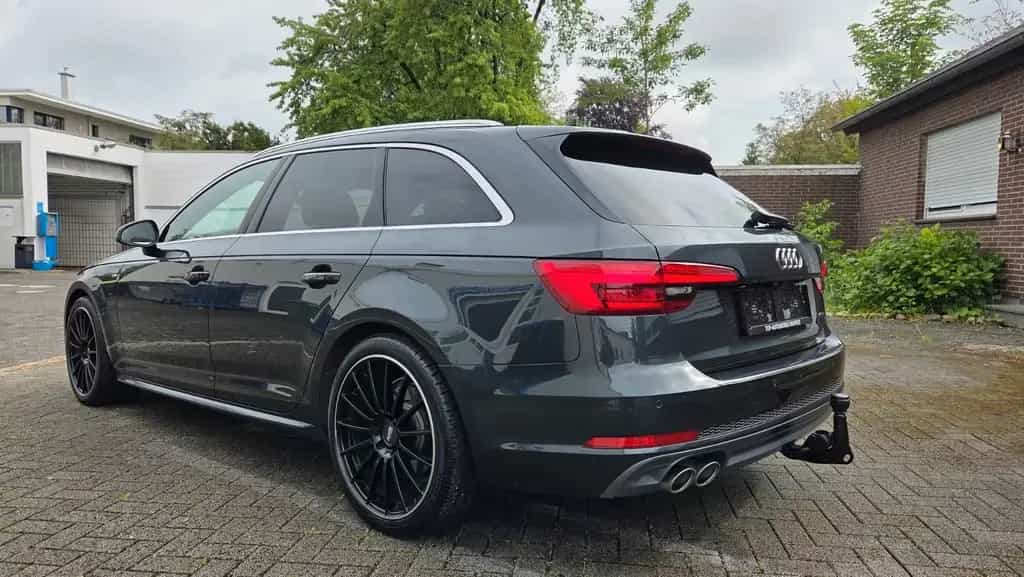 Audi A4 -2.0TDI-S-LINE-4X4-AHK+PANOR+LEDER+KAM+NAV+LED 02/2016-photo-28
