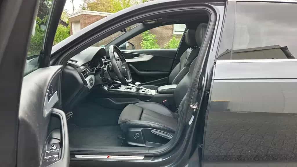 Audi A4 -2.0TDI-S-LINE-4X4-AHK+PANOR+LEDER+KAM+NAV+LED 02/2016-photo-30