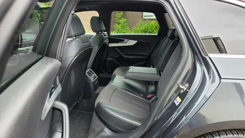 Audi A4 -2.0TDI-S-LINE-4X4-AHK+PANOR+LEDER+KAM+NAV+LED 02/2016-photo-31