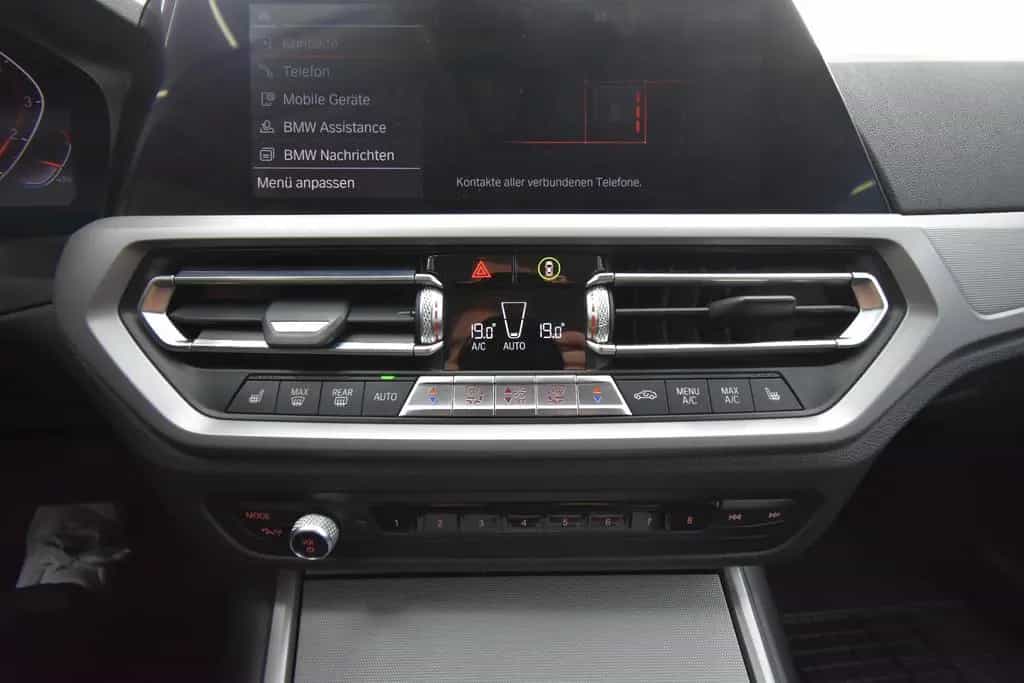BMW 320 i xDrive Advantage Assistenz Plus ACC SHZ LED 07/2020-photo-31