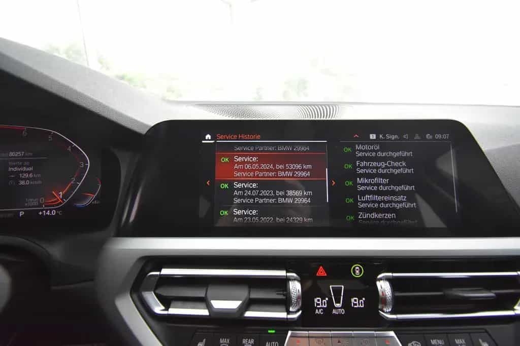 BMW 320 i xDrive Advantage Assistenz Plus ACC SHZ LED 07/2020-photo-39