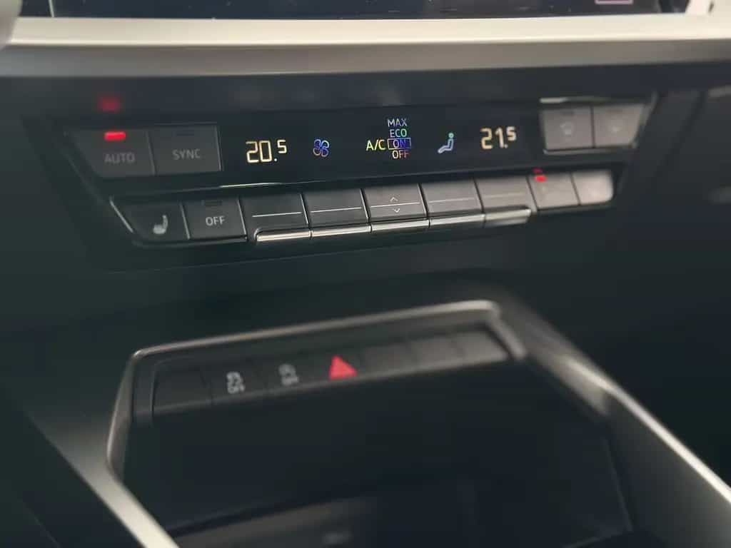 Audi A3 35 TDI S-Line / Kamera / Gewindefahrwerk 12/2020-photo-23