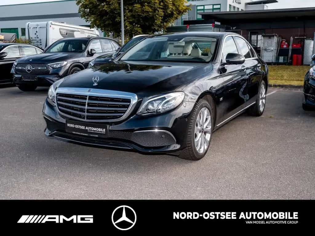 Mercedes-Benz E 400 4M EXCLUSIVE MEMORY PANO 360 COMAND LED 04/2018-photo-5