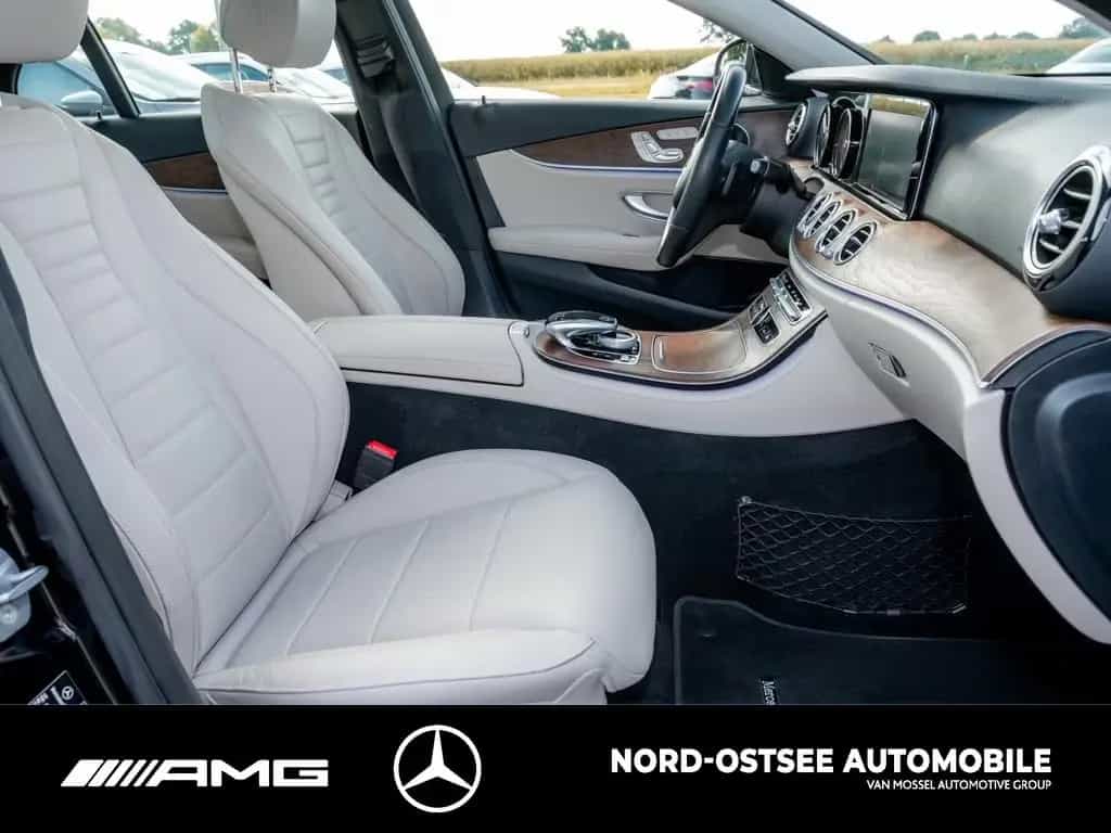 Mercedes-Benz E 400 4M EXCLUSIVE MEMORY PANO 360 COMAND LED 04/2018-photo-9