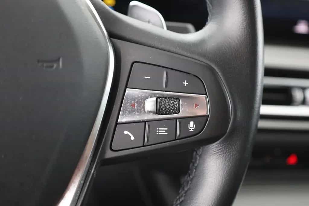BMW 318 i Touring LED Navi Kamera el. Heckklappe DAB 03/2023-photo-16