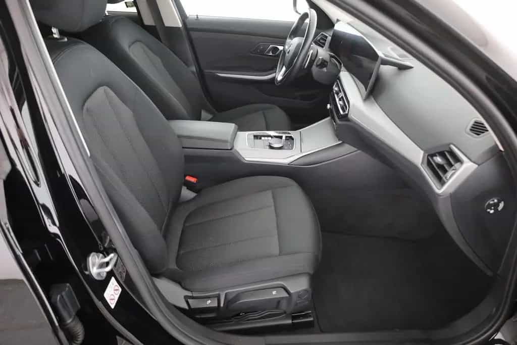 BMW 318 i Touring LED Navi Kamera el. Heckklappe DAB 03/2023-photo-23