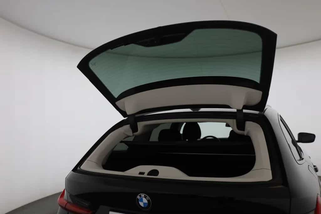 BMW 318 i Touring LED Navi Kamera el. Heckklappe DAB 03/2023-photo-27