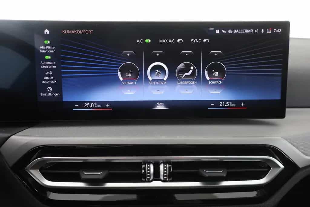 BMW 318 i Touring LED Navi Kamera el. Heckklappe DAB 03/2023-photo-29
