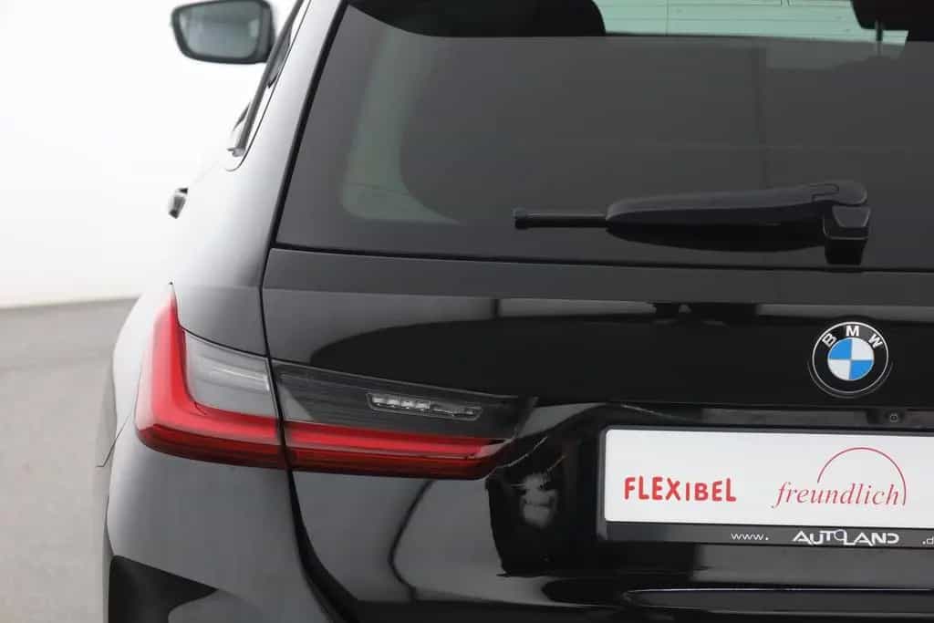 BMW 318 i Touring LED Navi Kamera el. Heckklappe DAB 03/2023-photo-31