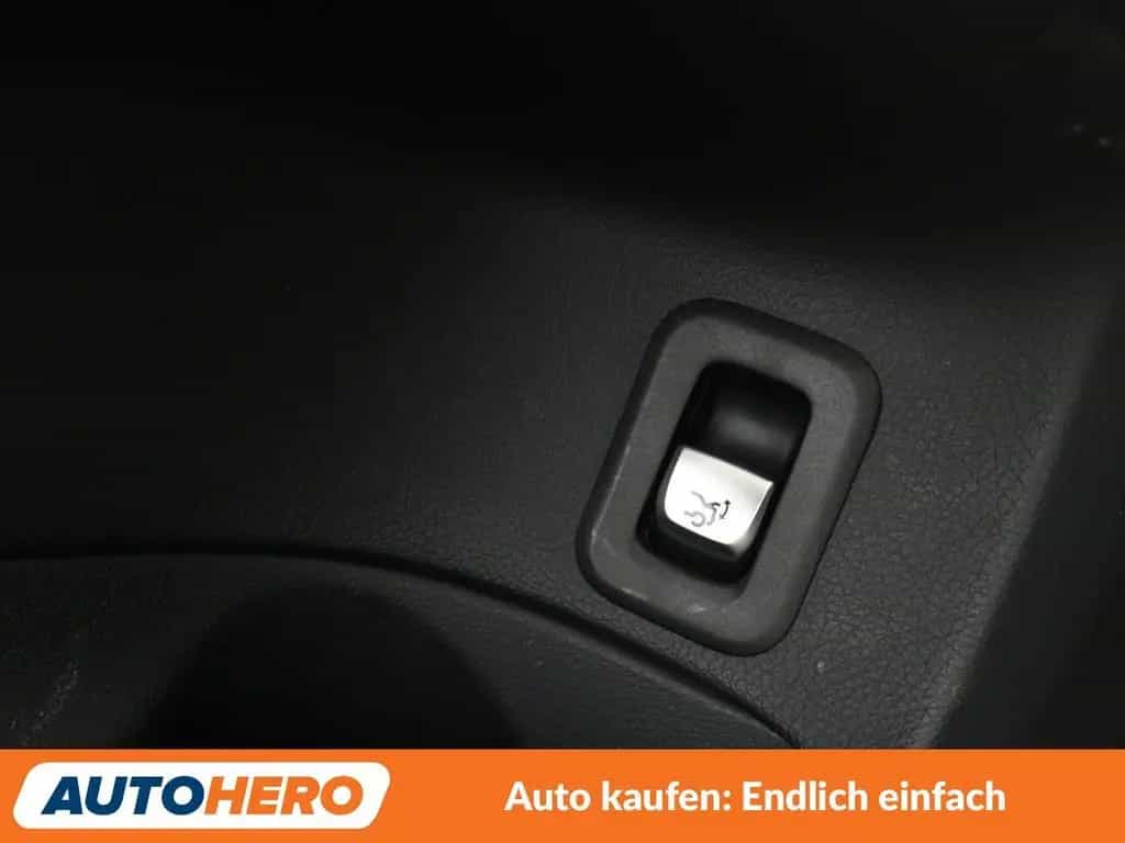 Mercedes-Benz C 180 C-Klasse C 180 CGI T Avantgarde *NAVI*LED*TEMPO* 07/2017-photo-26