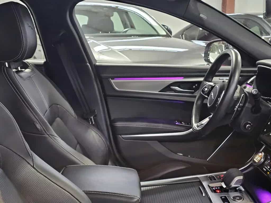 Jaguar XF R-Dynamic SE*LED*PDC*Apple CarPlay*Tempomat 01/2023-photo-5