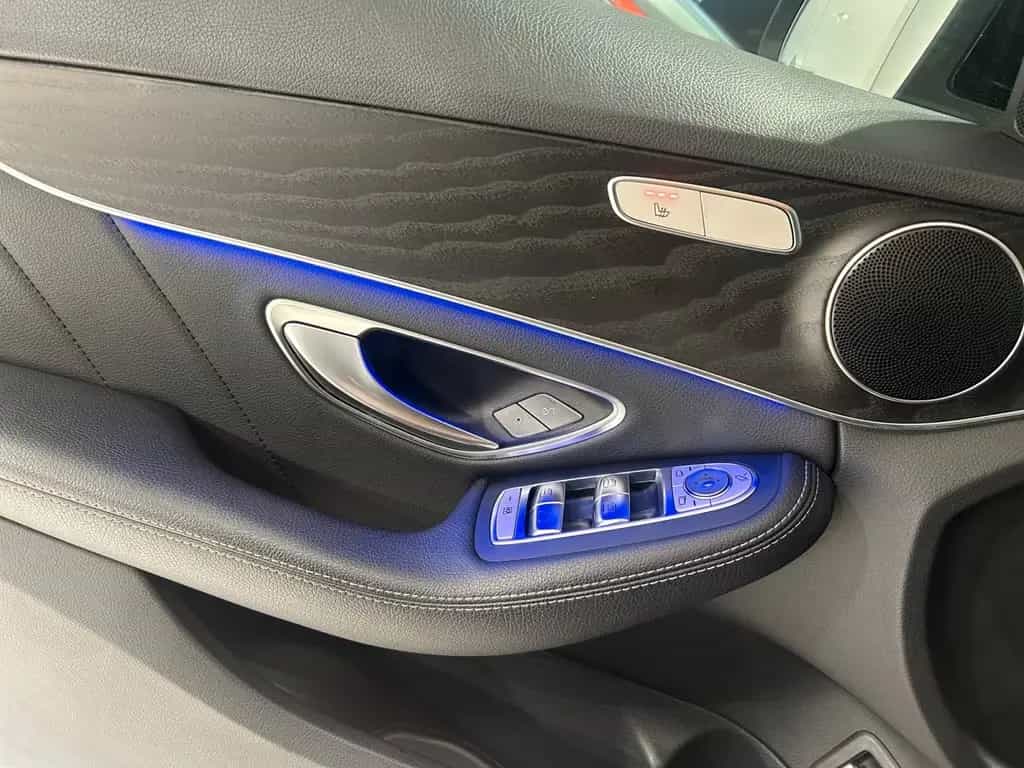 Mercedes-Benz C 300 C300 T AMG Aut. BEAM PANO KAM WIDE NAV SHZ 08/2018-photo-10