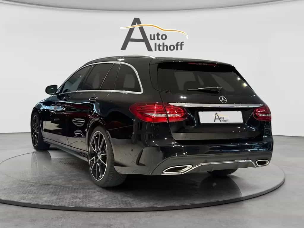 Mercedes-Benz C 300 C300 T AMG Aut. BEAM PANO KAM WIDE NAV SHZ 08/2018-photo-3