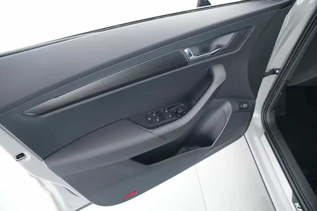 Skoda Karoq SPORTLINE 2.0TSI DSG 4X4 ANHÄNGERKUPPLUNG 06/2022-photo-32