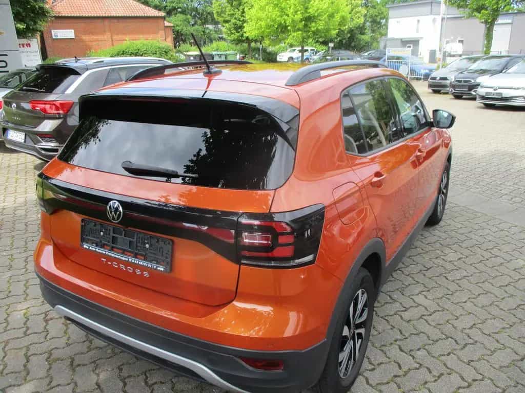 Volkswagen T-Cross 1.0 Active NAVI TEMP ALU KAMERA SITZH 08/2021-photo-3