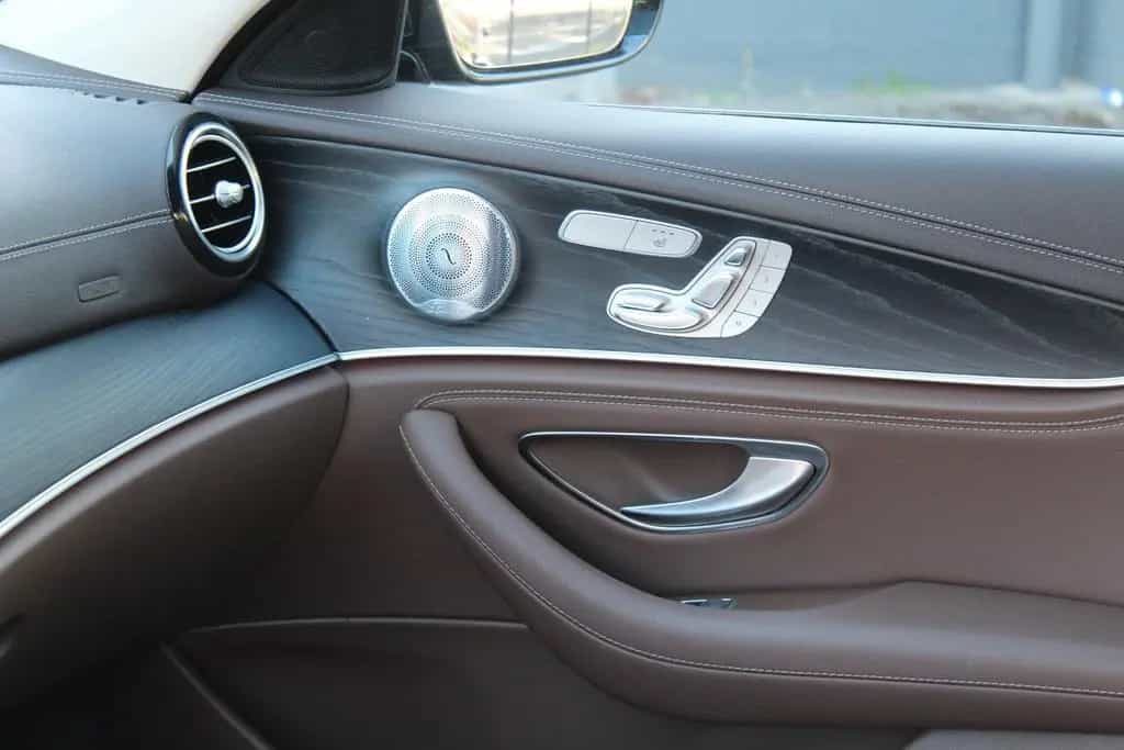 Mercedes-Benz E 300 DE AMG-LINE+360°CAM+HUD+BURMESTER+VIRTUAL 10/2019-photo-24