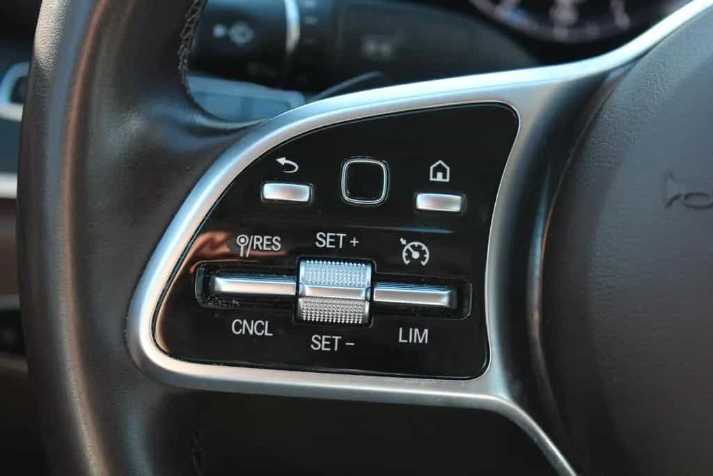 Mercedes-Benz E 300 DE AMG-LINE+360°CAM+HUD+BURMESTER+VIRTUAL 10/2019-photo-27