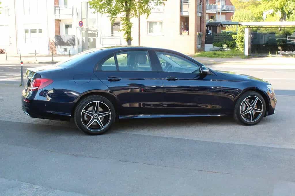 Mercedes-Benz E 300 DE AMG-LINE+360°CAM+HUD+BURMESTER+VIRTUAL 10/2019-photo-4