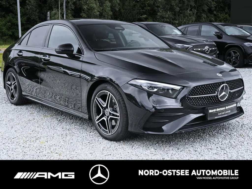 Mercedes-Benz A 200 LIMO AMG KAMERA PANO ADVANCED MBUX NIGHT 03/2025-photo-2