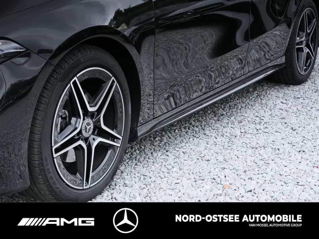 Mercedes-Benz A 200 LIMO AMG KAMERA PANO ADVANCED MBUX NIGHT 03/2025-photo-4