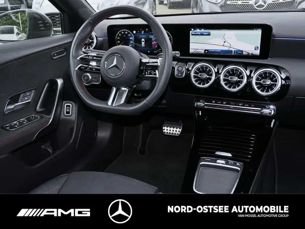 Mercedes-Benz A 200 LIMO AMG KAMERA PANO ADVANCED MBUX NIGHT 03/2025-photo-8