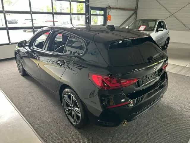 BMW 118 i Sport Line 03/2020-photo-3