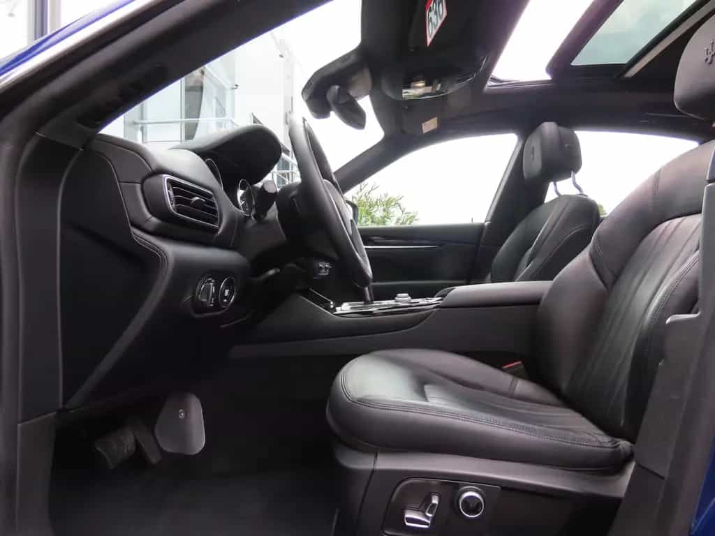 Maserati Levante Q4 3.0 V6 Autom. 360° Kamera Panorama 03/2021-photo-14