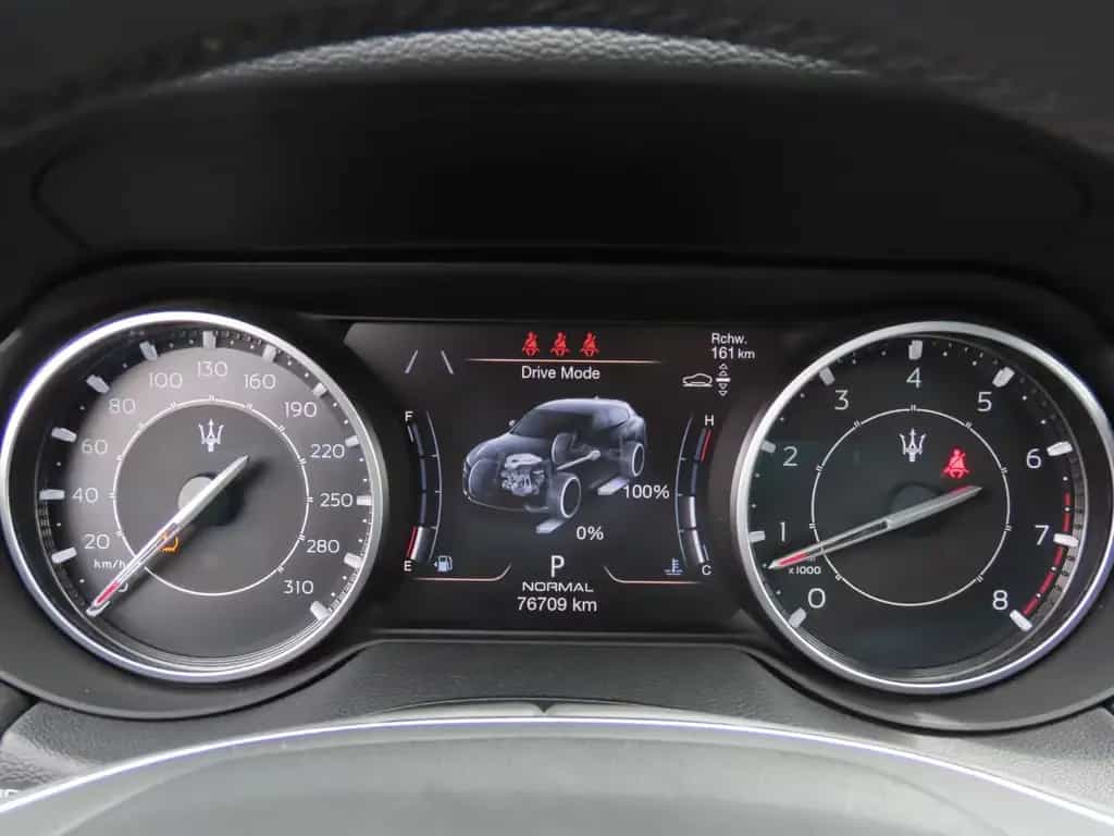 Maserati Levante Q4 3.0 V6 Autom. 360° Kamera Panorama 03/2021-photo-17