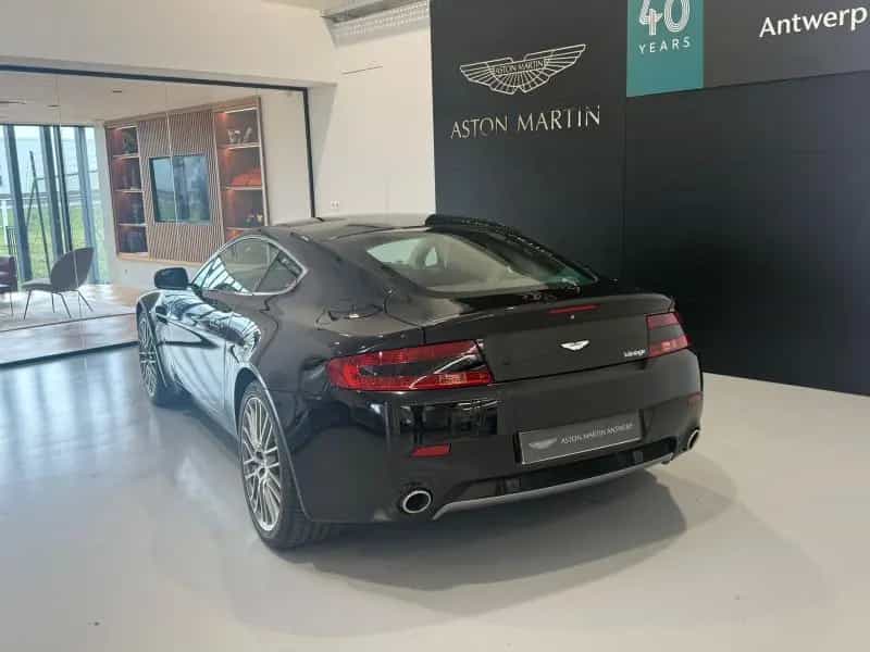 Aston Martin V8 Vantage 4.7l Sportshift 08/2011-photo-3