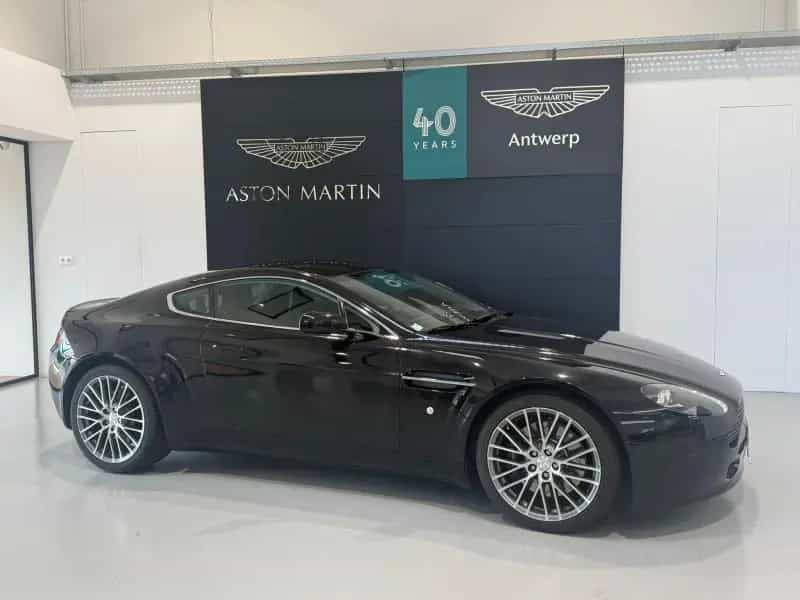 Aston Martin V8 Vantage 4.7l Sportshift 08/2011-photo-8