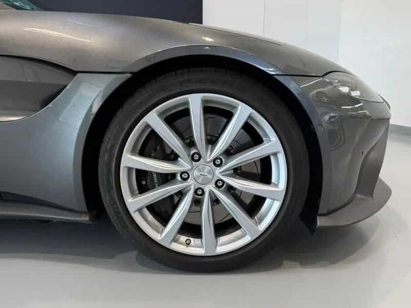 Aston Martin V8 Vantage Vantage Coupe 09/2019-photo-7